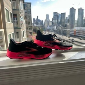 Brooks Women's Hyperion Tempo Road Running Shoe